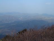 東： 高土山、権太倉山