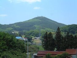 片曽根山 (718.6m)