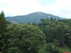 麓山 (896.9m)